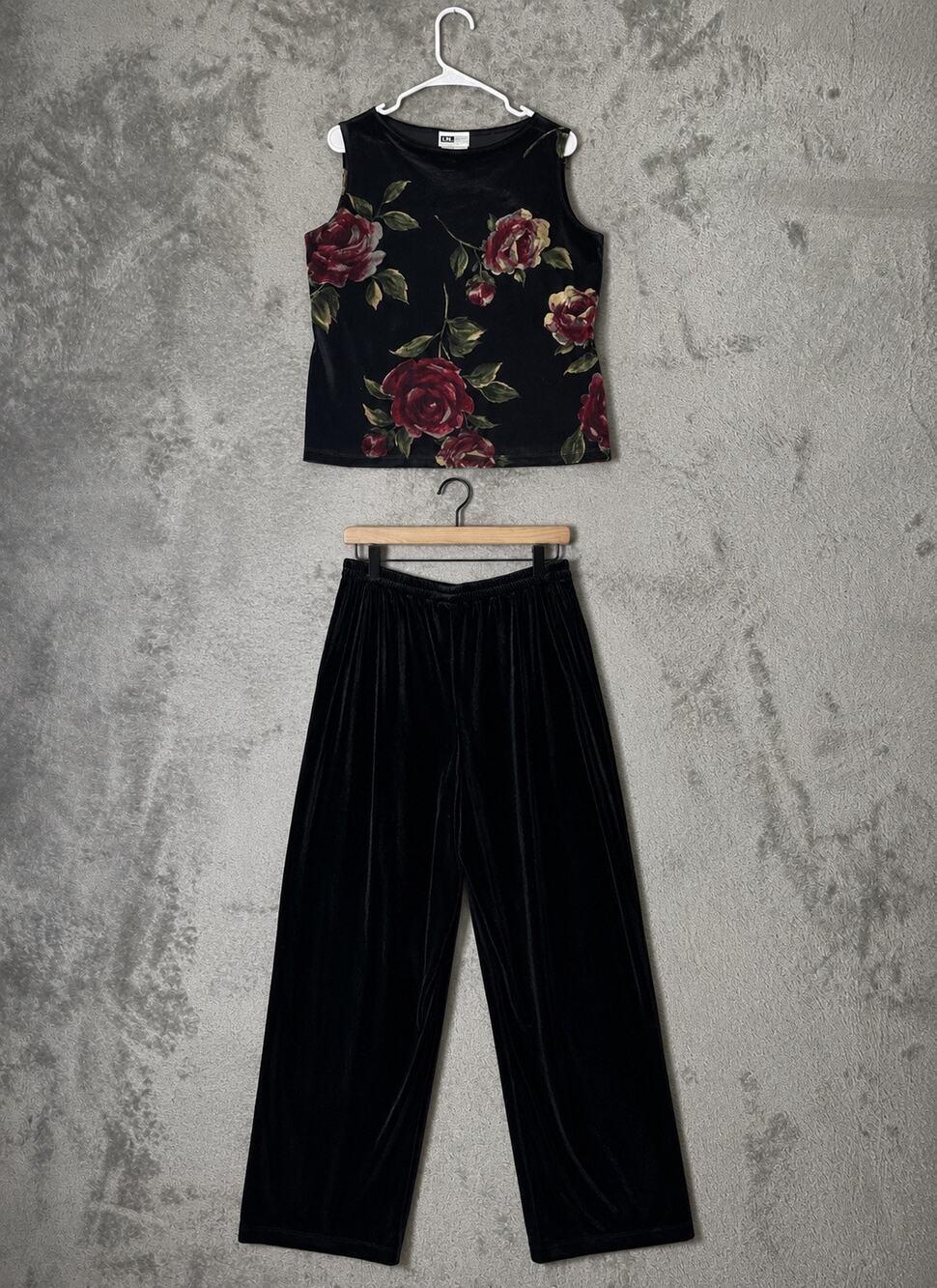 Vintage 90s Whimsigoth Dark Floral Rose Velvet Tank Top and Wide Leg Pants Set L